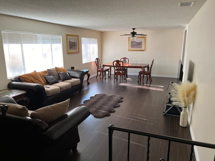 Large 4 Bdrm Home In Quiet Part Of Moreno Valley - Moreno Valley, CA
