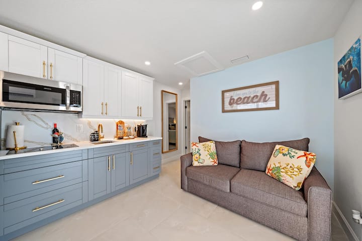 Siesta Breeze Paradise Suite - Siesta Key, FL