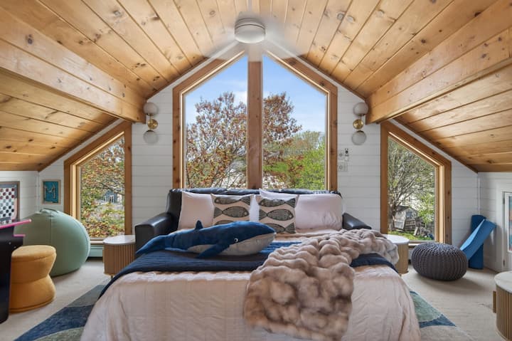 77_106STibbettsAve,_MorneauStudios