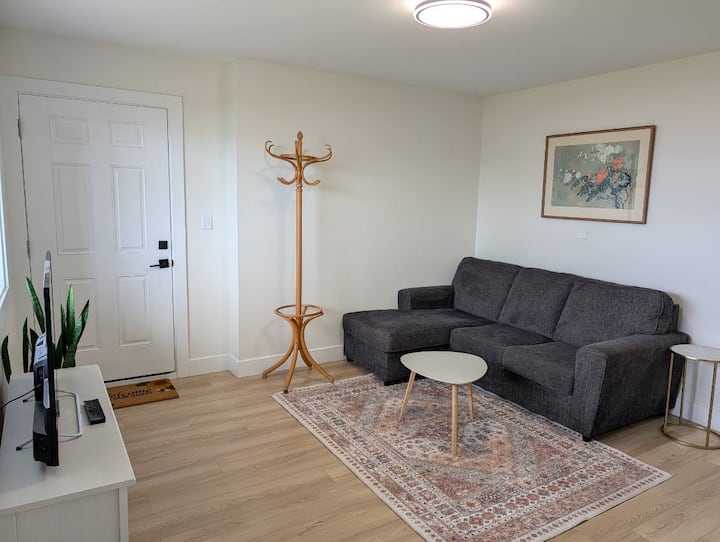 Ocean View 2 Bedroom Ground Level In North Nanaimo - Nanaimo