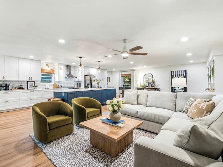 Hillside House | Speakeasy + Fire Pit - Frisco, TX