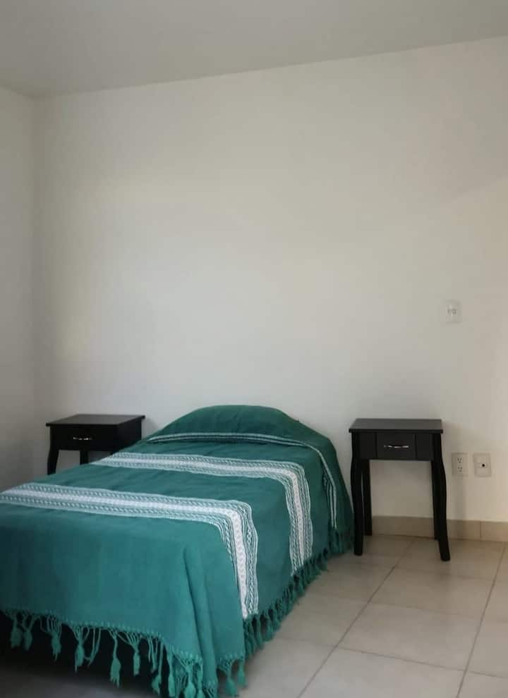 Dhomë gjumi 2
