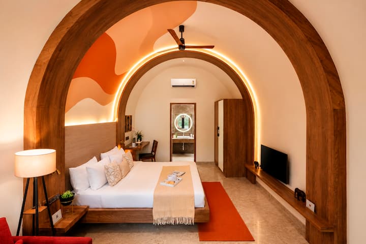 Private Igloo Stay | Pool, Bar & Pet Zone - Nelamangala