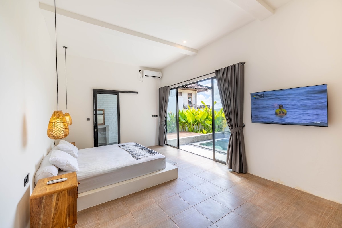 Home in South Kuta · ★5.0 · 1 bedroom · 1 bed · 1 private bath, сопоставимый объект Airbnb
