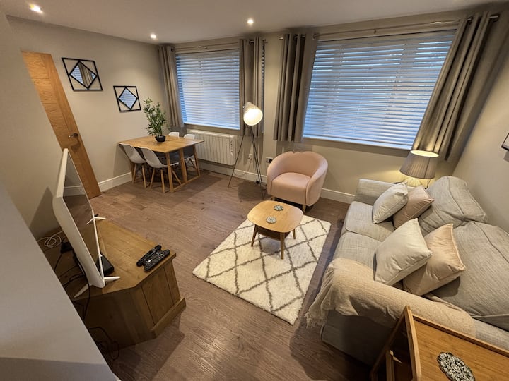 Premium Horsham Flat Near Station - イギリス ホーシャム