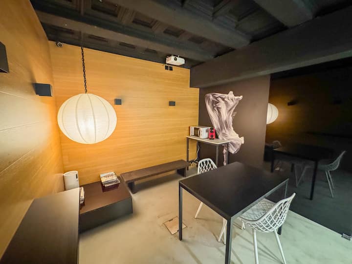 The Black Boutique - Black One - Turistea - Saragozza