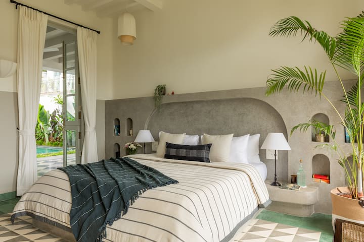 Bedroom 1 image 1