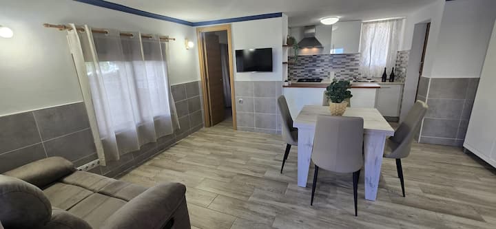 V72- Bajo En Primera Linea De Playa - Denia
