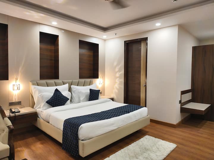 Bedroom 6