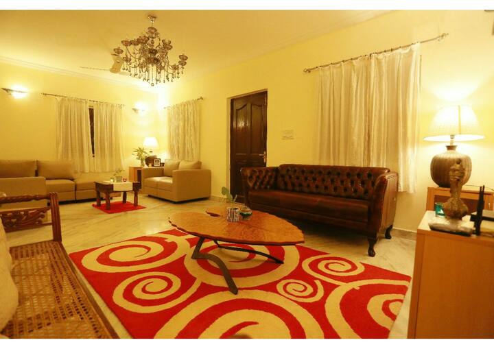 Living room image 1