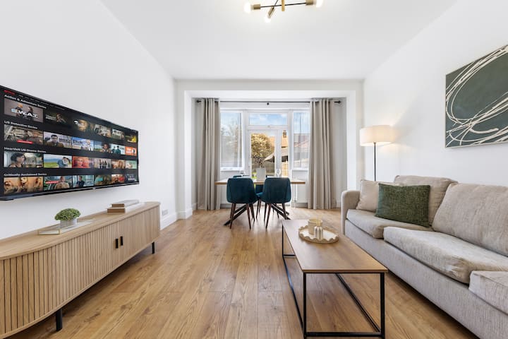 Spacious I Long Stays I Sleeps 8 I Free Parking - Ilford