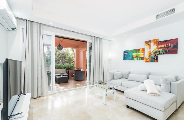 Piso Moderno Y De Lujo En Zona Exclusiva - Marbella