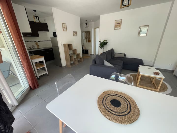 Bel Appartement T2 Au Calme - Lac du Salagou