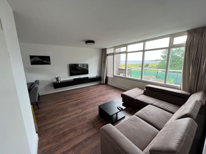 Ruim Appartement Met Prachtig Uitzicht - Naarden