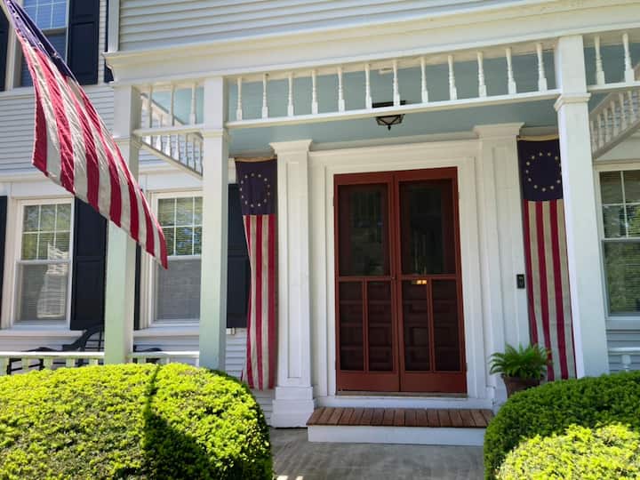 Historic Antique Farmhouse Near The Ocean - Ogunquit, ME