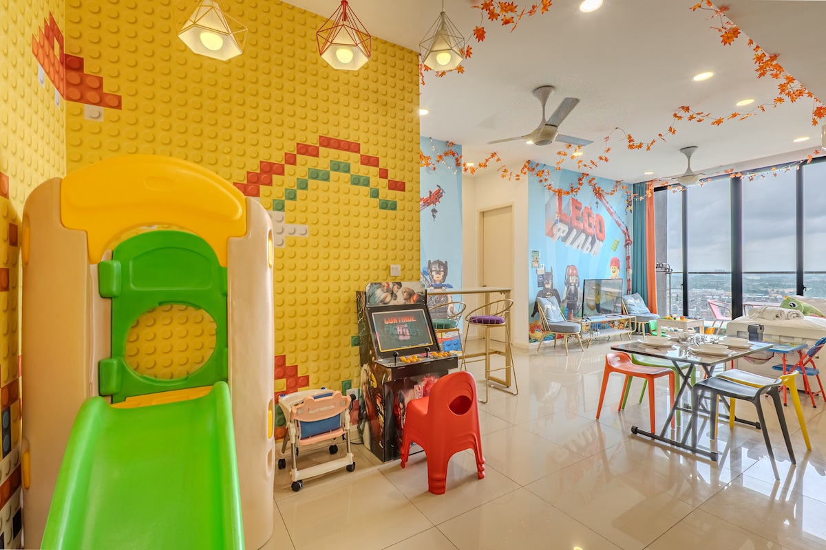LEGO Playhouse w/ Kids Slide & Arcade Game |10 Pax
