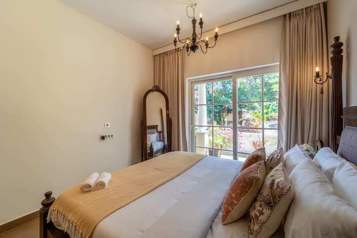 Bedroom 2 image 1