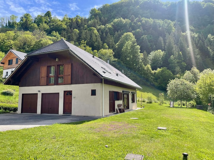 Maison Spacieuse Avec Jardin Au Coeur Des Bauges - Lescheraines