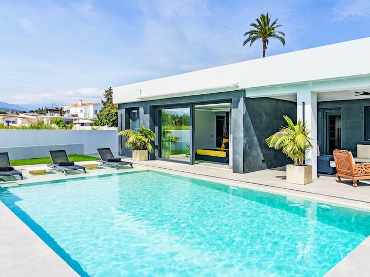 Villa Tzuki By Interhome - Costa del Sol