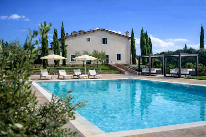 Villa Le Cascine With Private Pool. - Tuscany