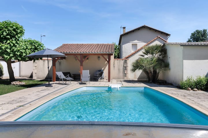 Le Tsilaosa Piscine-charme-détente - Bergerac