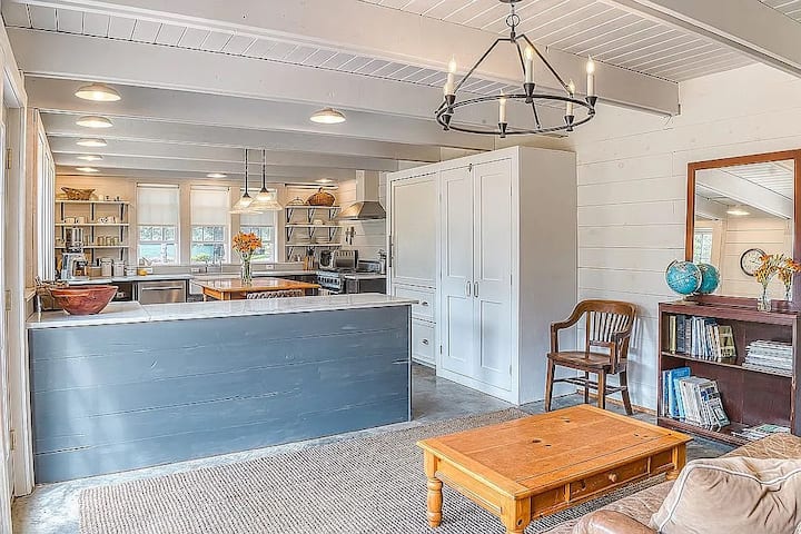 Light Filled - Modern Rustic Home - Lenox, MA