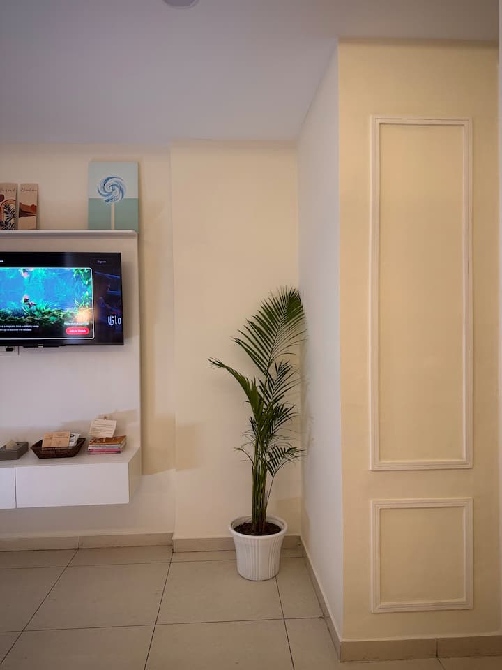 Halflight 2.0 - Studio On 11th Floor With Balcony - Zirakpur