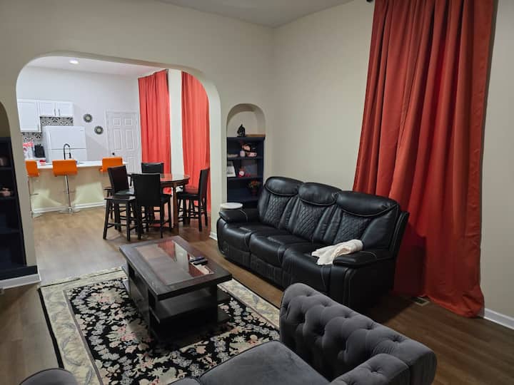 Haniels Place - Unit D - Indianapolis, IN