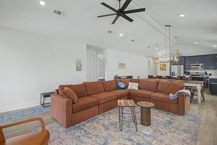 Live Oak Landing Brand New Beach House + Pool - Gulfport, MS