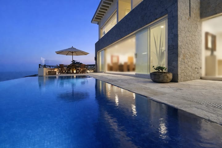 Villa De Lujo · Alberca Infinity · Vista Al Mar · - Acapulco