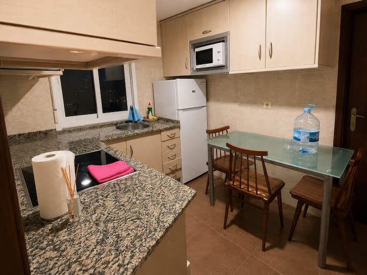 Cozy Room In Central Santiago, Walk To Everything - Saint-Jacques-de-Compostelle
