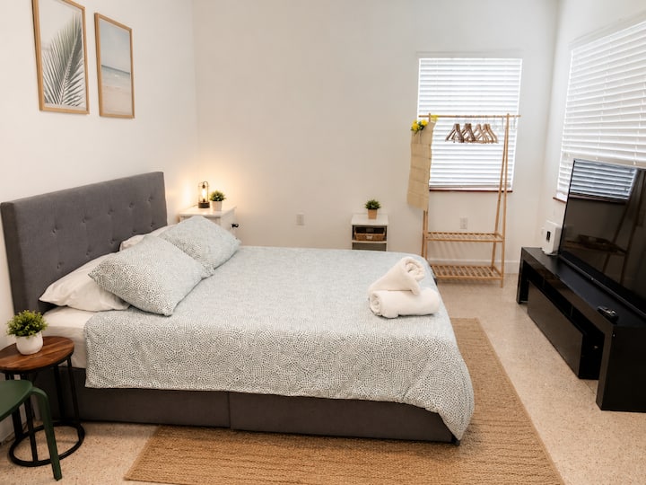 Beautiful Studio In Prime Location - Miami