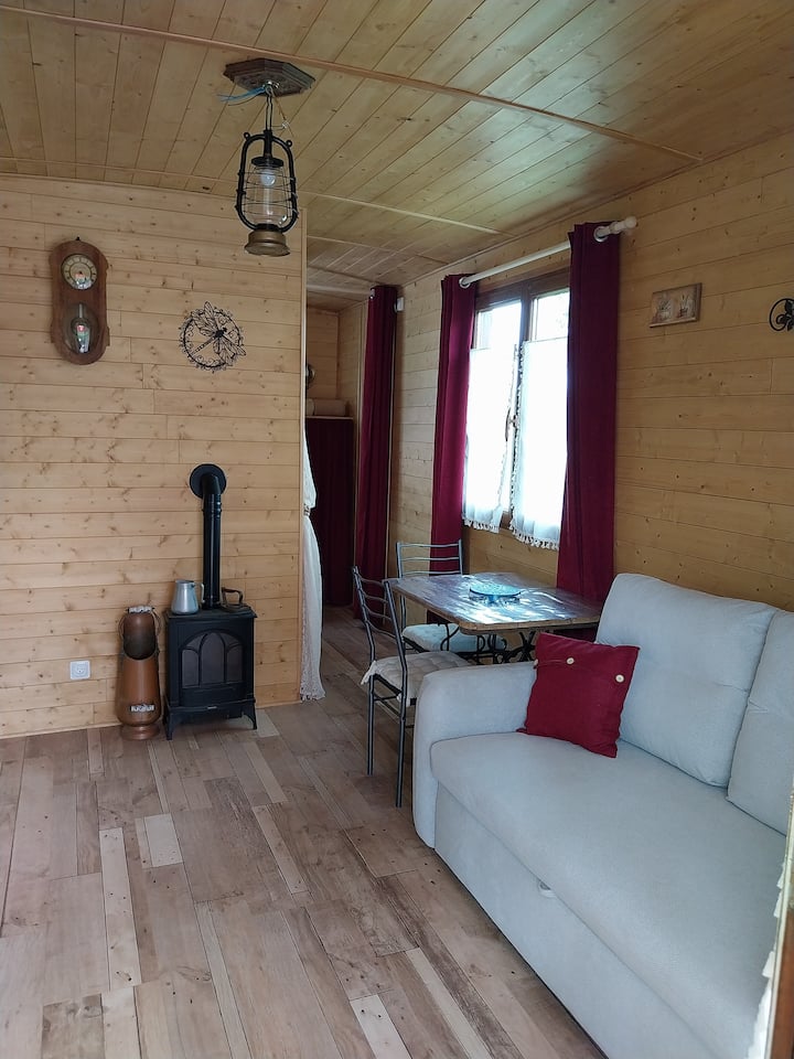 Nuit Insolite Avec Spa Privé En Pleine Nature - Allier