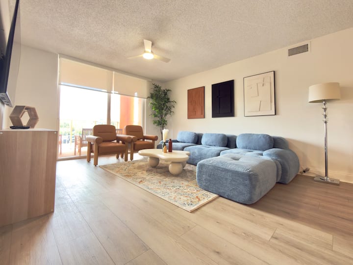 Spacious Luxury 2br At Yacht Club - Aventura, FL