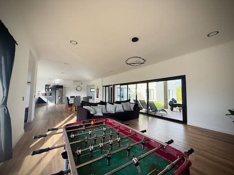 Successful Airbnb property: House for rent in the private Northbeach neighborhood in Costa Esmeralda