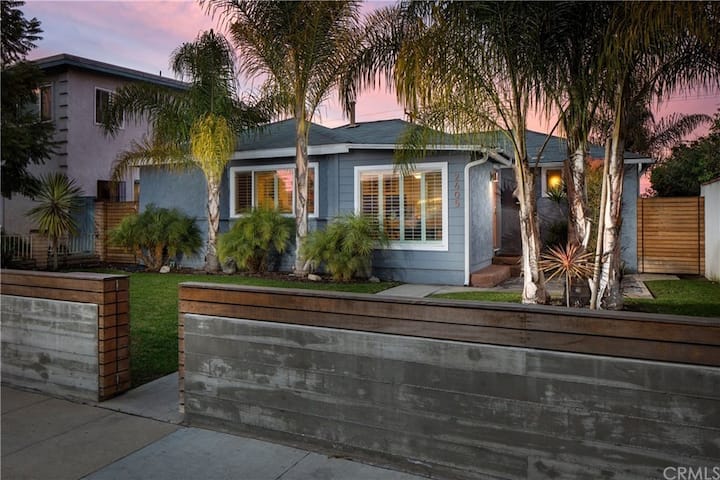 Cozy Home With Pool By The Beach! - Torrance, CA