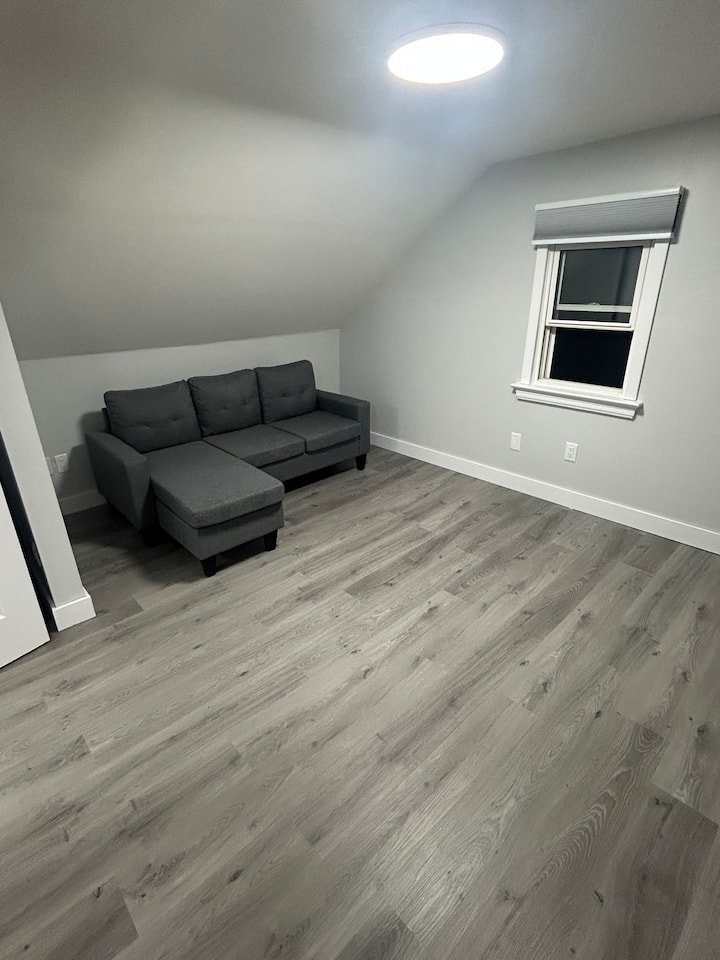 Top Floor Retreat - Gran Sudbury