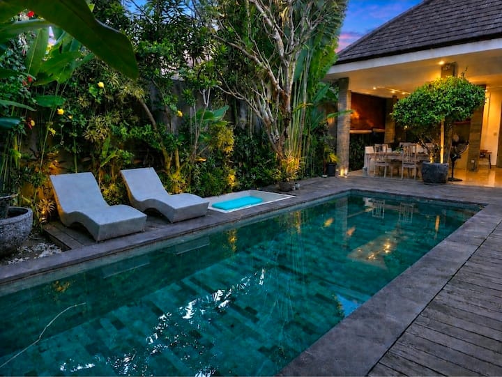 2br Pool Villa/central Seminyak/floating Breakfast - Seminyak