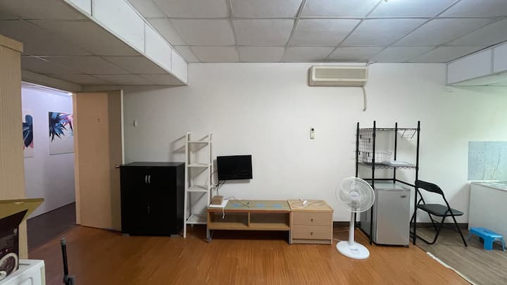漢神百貨 / 高雄展覽館 / 亞灣大套房 - 高雄市