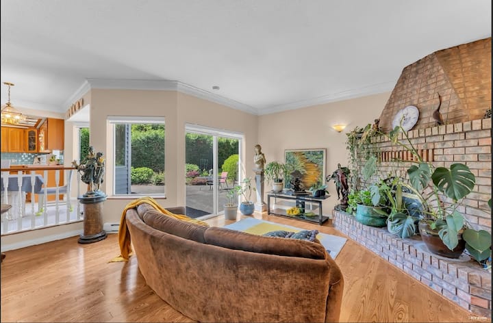 Spacious 3br Near White Rock & Morgan Creek - White Rock