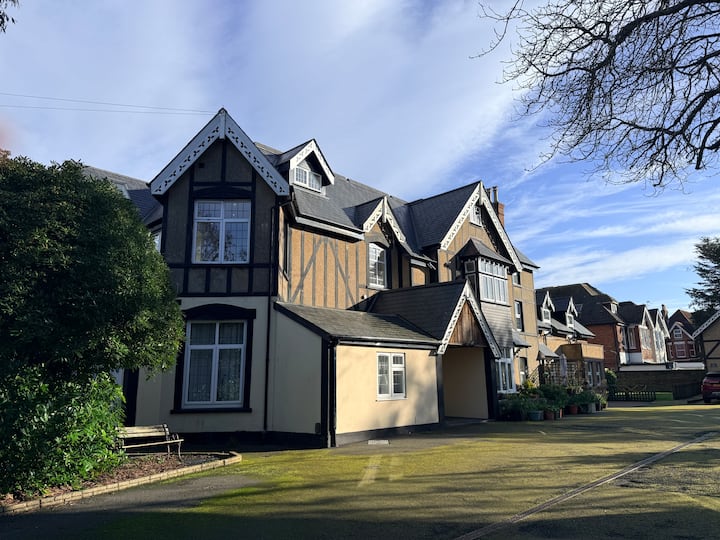 Stylish New Apartment In Stunninghistoricbuilding - Mudeford