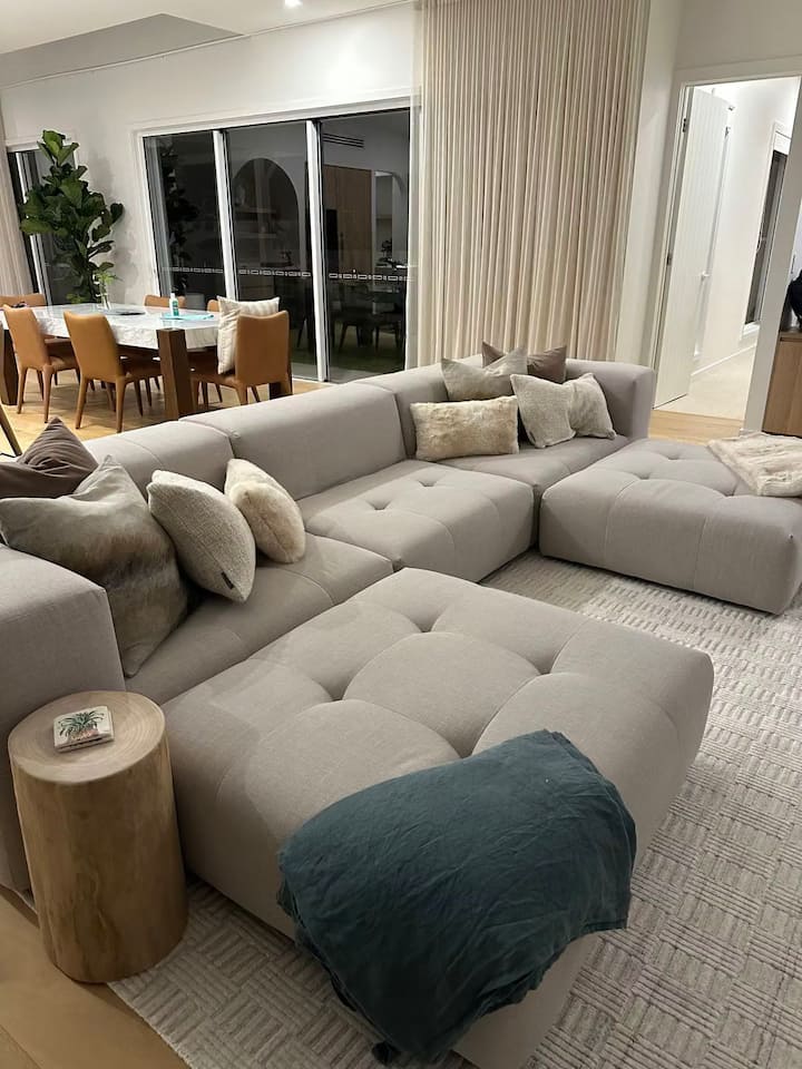 Burleigh Springs (Pool & Walk To The Beach) - Gold Coast