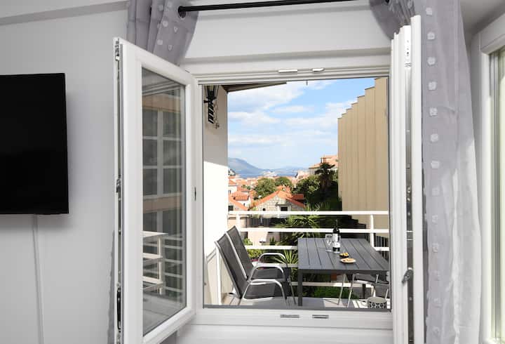 Seawalls Residence/ Sea View/ Old Town 2 Min - Dubrovnik