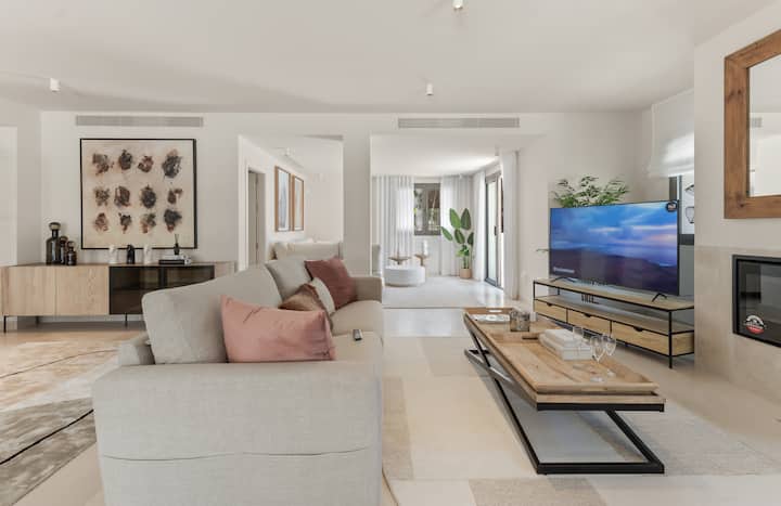 Brand New Luxury Villa In Marbella Las Chappas - Costa del Sol