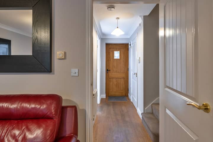 Finest Retreats | Hollies Cottage, Willow (2 Bed) - Yeovil