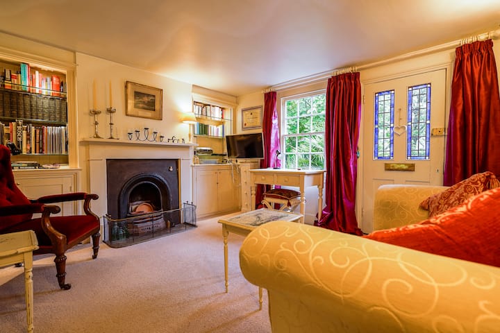 Cosy & Quiet Town Centre Cottage - Battle