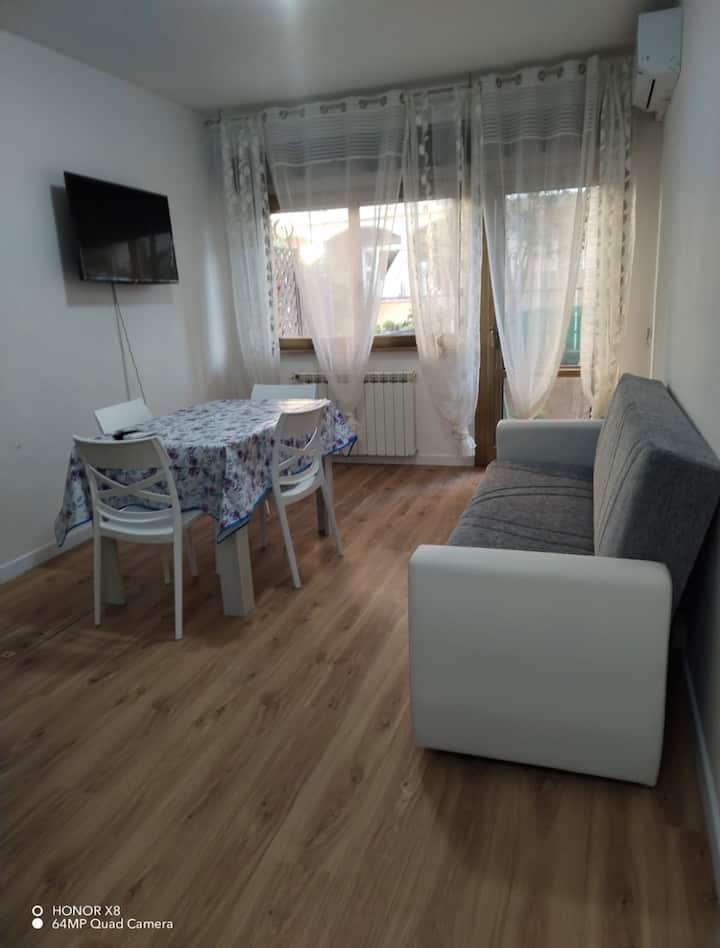 Appartamento Zona Centrale Con Giardino E Parking - Santa Marinella