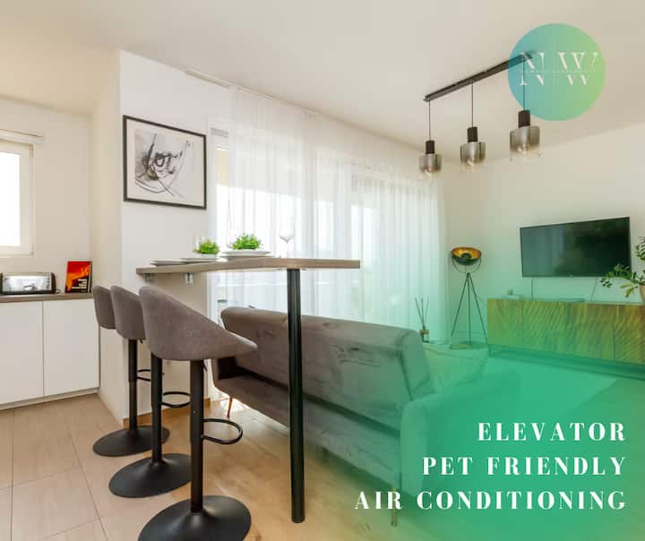 Sunny Spacious Retreat W 2 Balcony & Ac - ブダペスト
