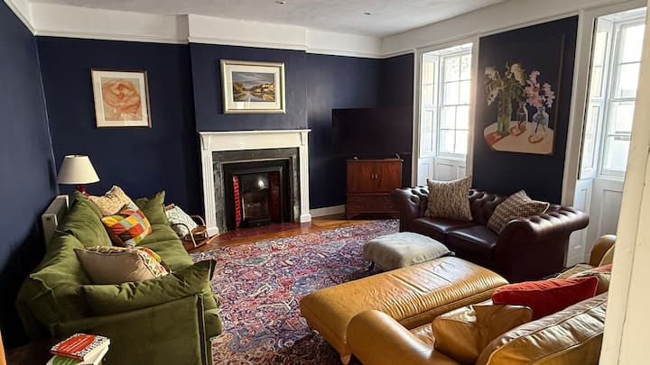 Georgian Town House In The Heart Of Wells - Glastonbury
