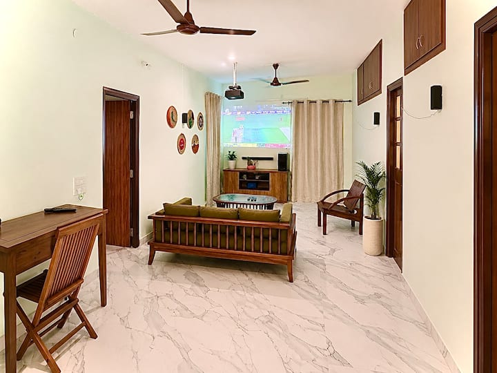 Cozy 2bhk With Home Theatre | Sundarapuram - Coimbatore